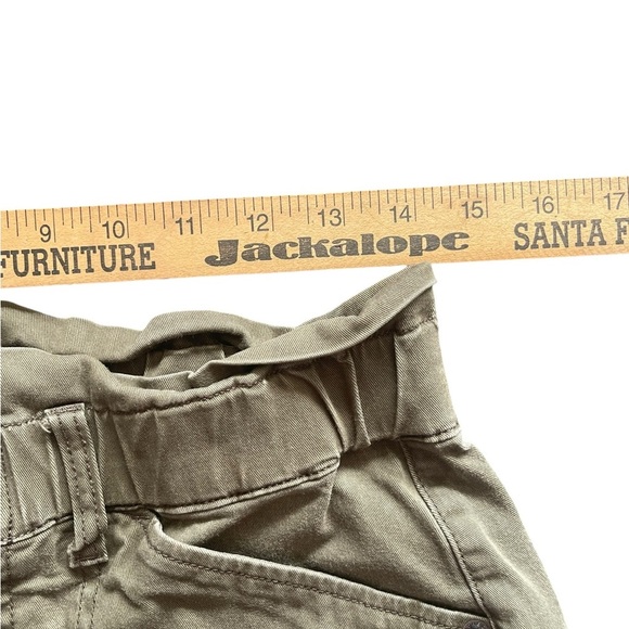 Express Olive High-Waisted Shorts - Picture 6 of 6